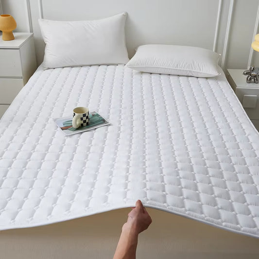 1Pc Quilted Thick Mattresses Toppers Waterproof Mattress Pad Cover All-Season Elastic Corner Straps Fits up to 30Cm Bed